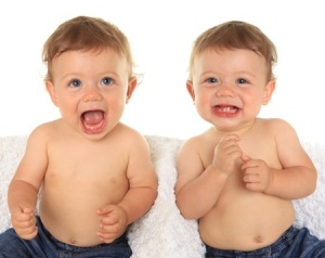 14778860_s twins laughing